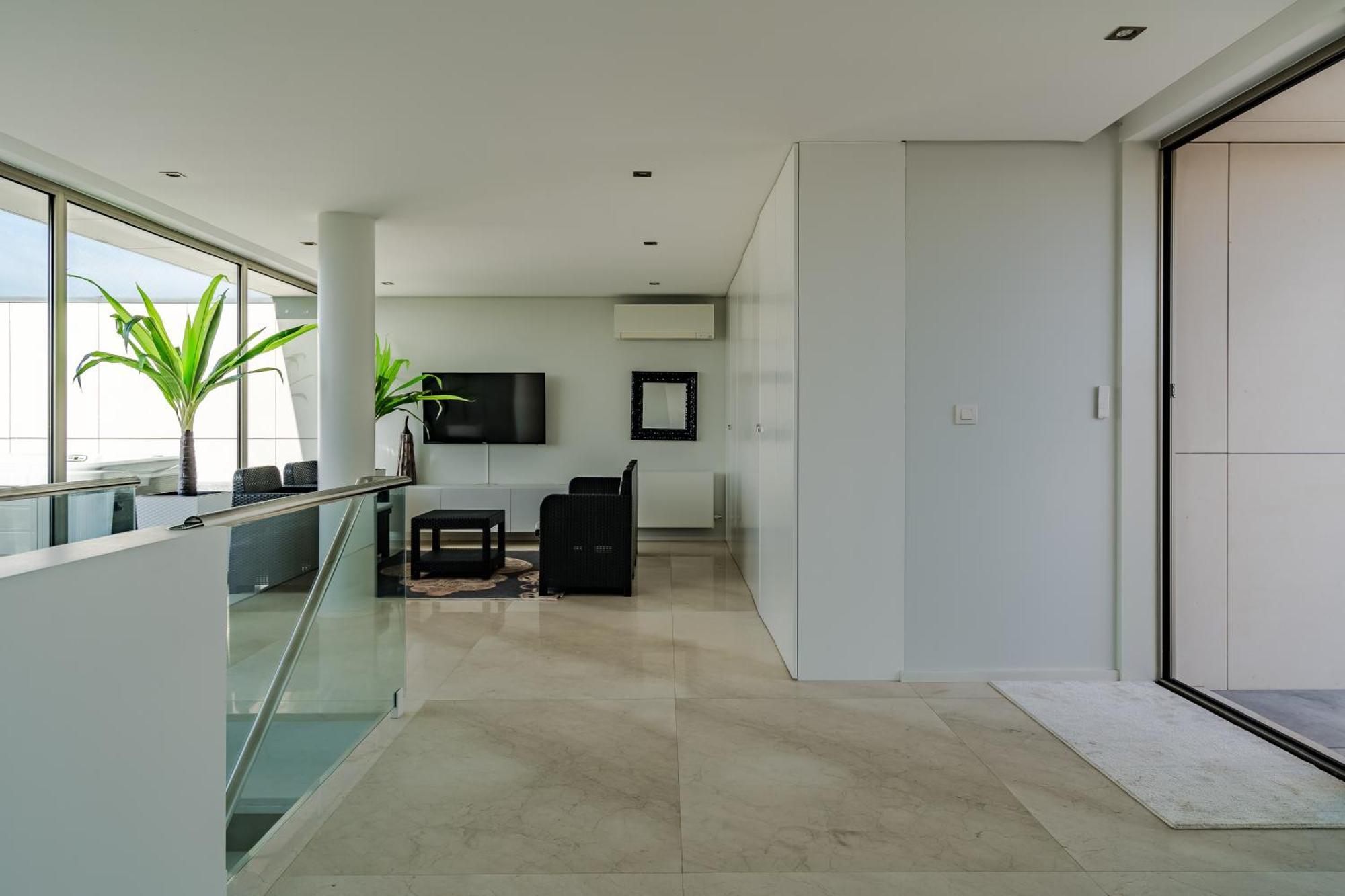 River Town View - Luxury Apartment With Jacuzzi On Terrace 비아나도카스텔로 외부 사진
