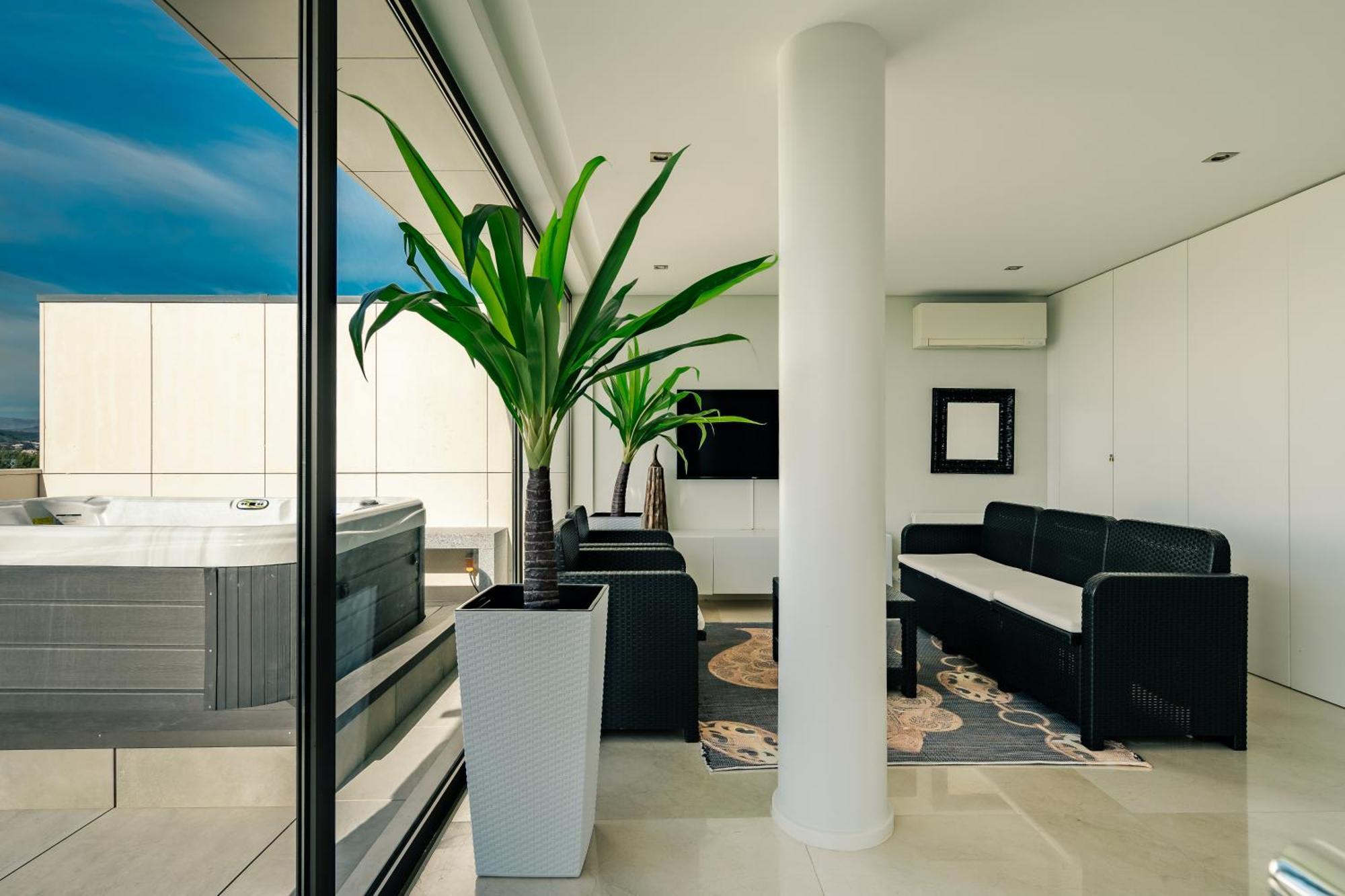 River Town View - Luxury Apartment With Jacuzzi On Terrace 비아나도카스텔로 외부 사진