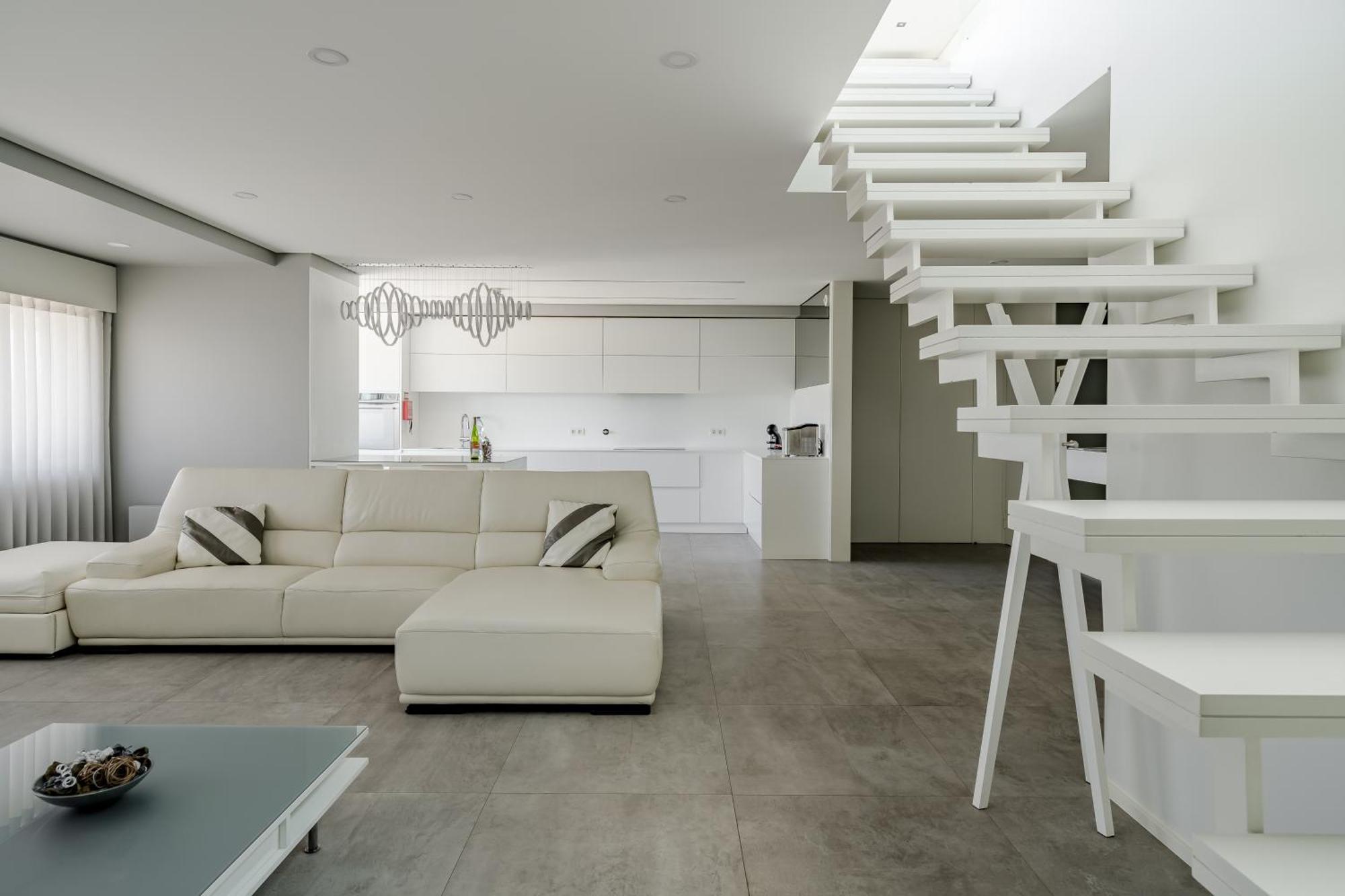 River Town View - Luxury Apartment With Jacuzzi On Terrace 비아나도카스텔로 외부 사진
