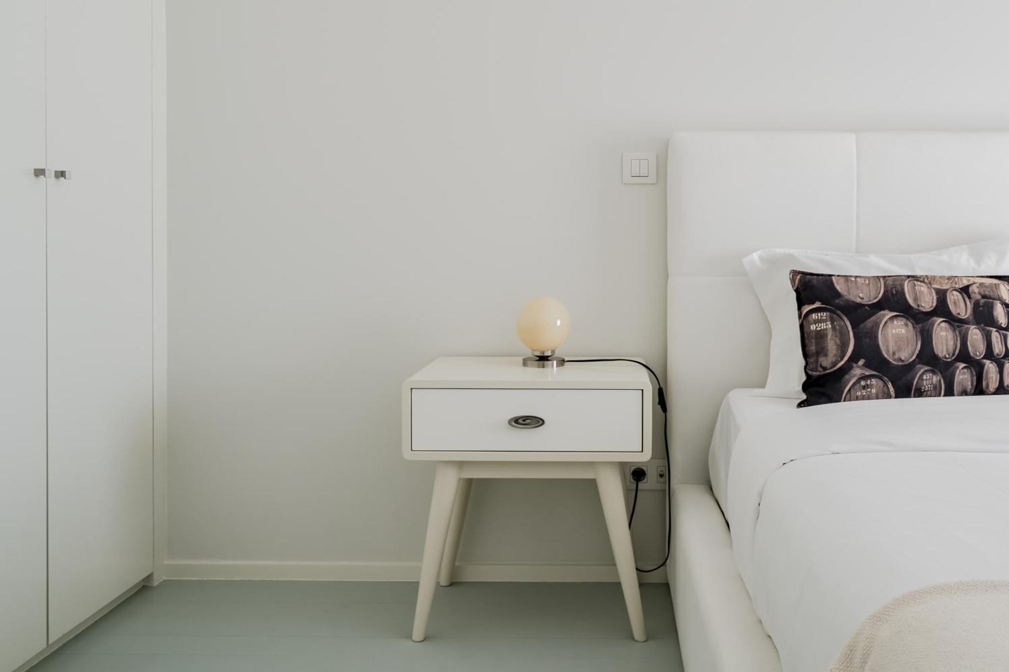 River Town View - Luxury Apartment With Jacuzzi On Terrace 비아나도카스텔로 외부 사진